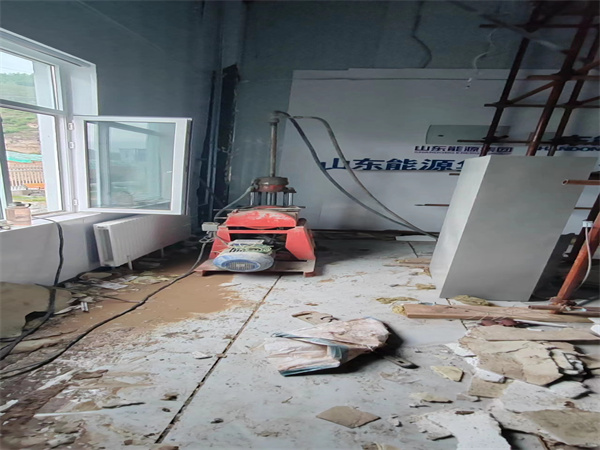 红寺堡地基基础下沉墙体裂缝加固注浆顶升施工